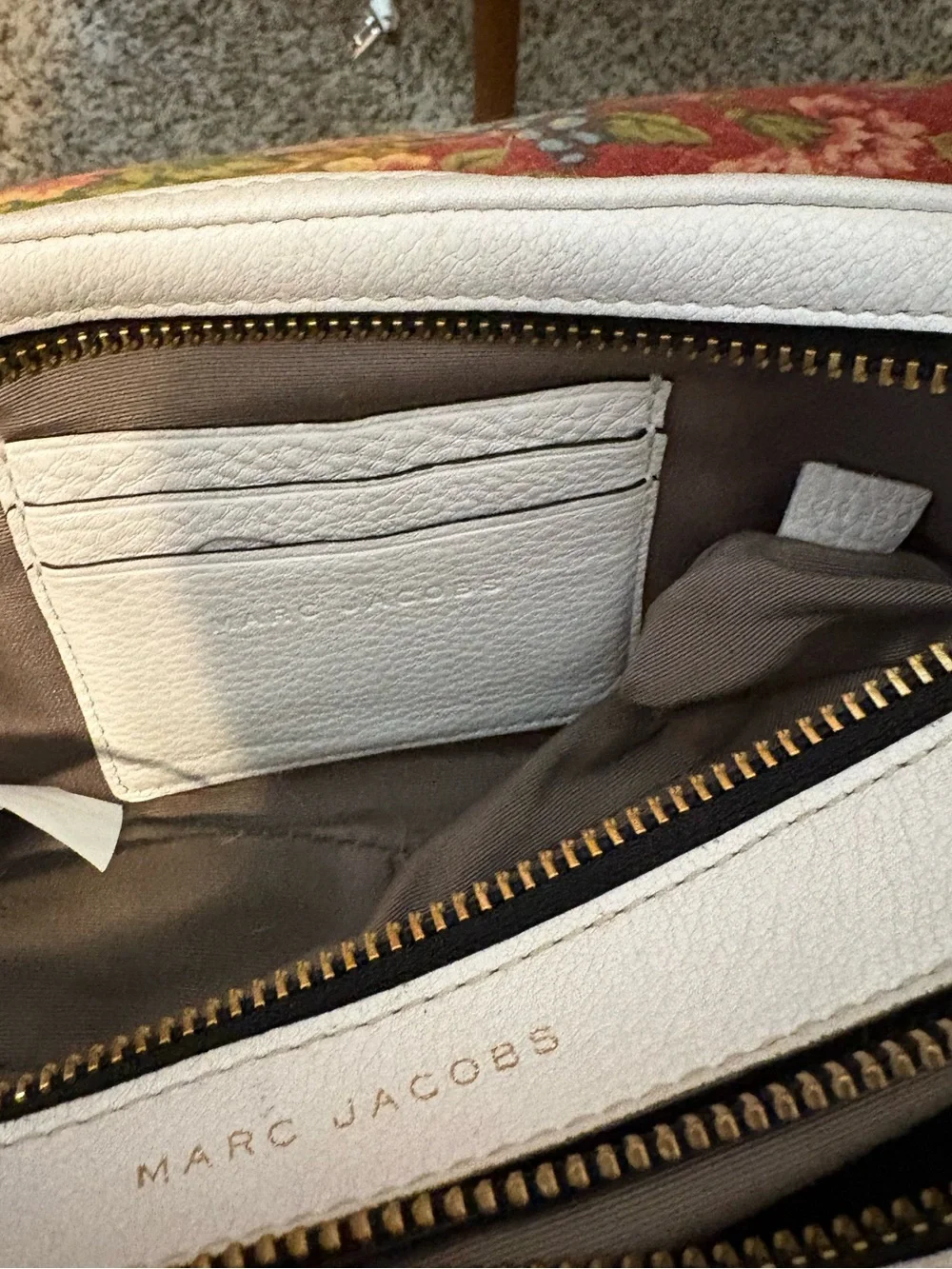 Marc Jacobs Softshot 21 White and Cream Gold Hardware Crossbody Adjustable Strap